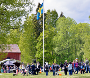folksamling på Nationaldag
