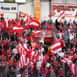 Bilden föreställer en hockeymatch med Timrå IK