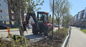 Traktor på Köpmangatan