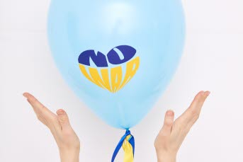ballong med ukrainska flaggan