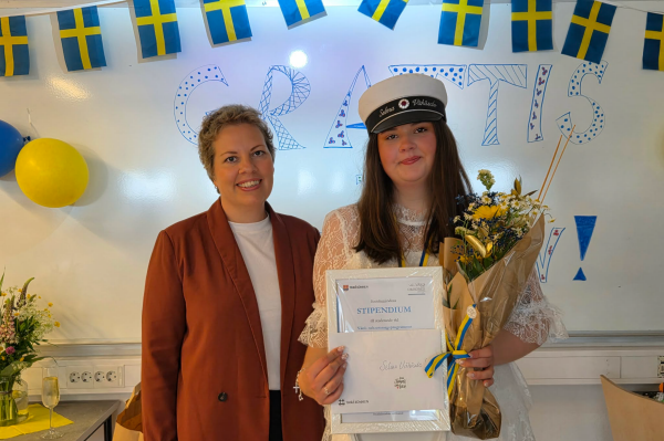 Vård- och Omsorgs-stipendium 2026, Johanna Bergsten, Selma Vähäsalo.