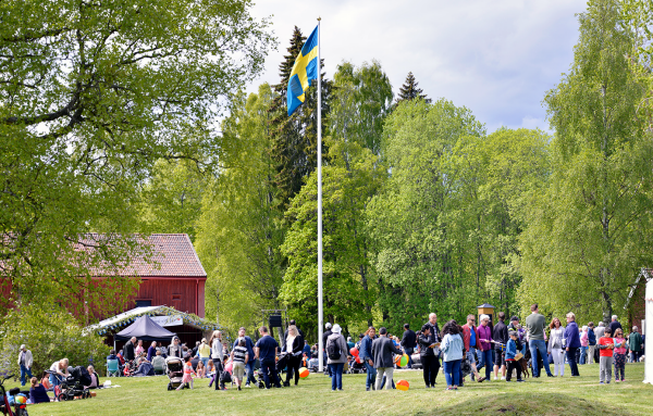 folksamling på Nationaldag